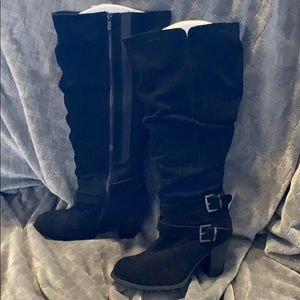 Black leather/suede boots TORRID